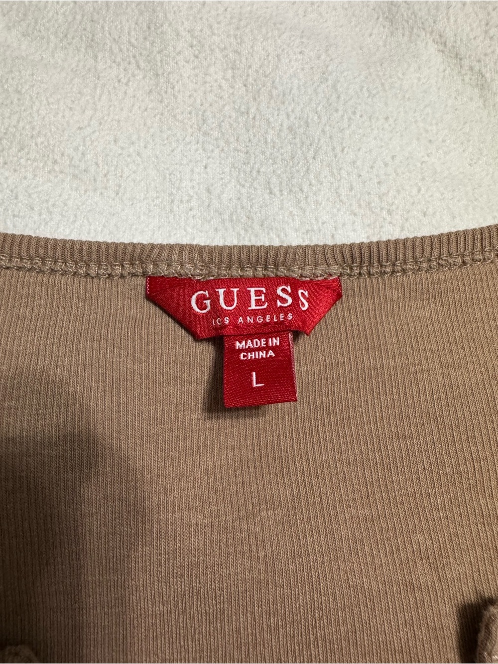 Guess Cropped Ribbed Tee - Picture 5 of 7